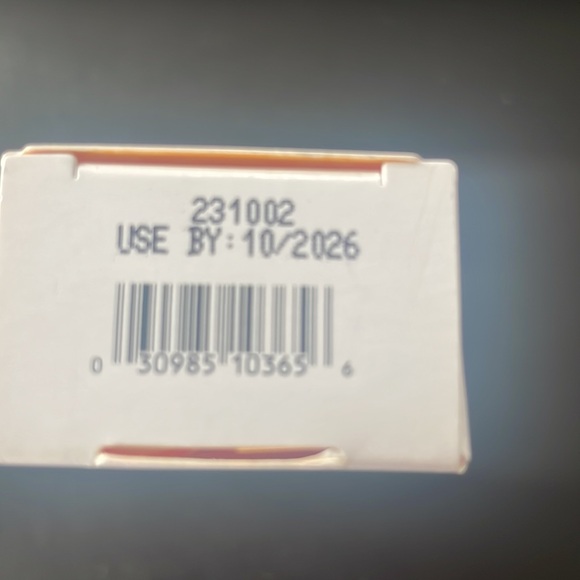 NWT Derma . E Vitamin C Concentrated Serum 15ml Hyaluronic Acid - Picture 2 of 3